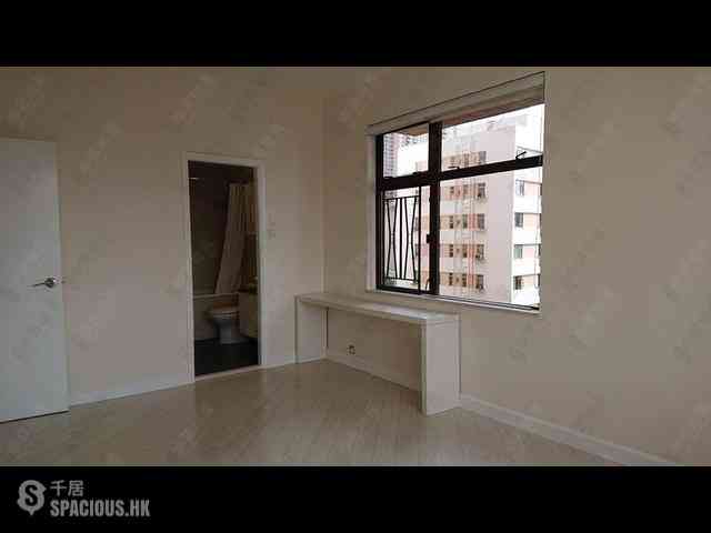 Mid Levels West - Parkway Court Block A 11