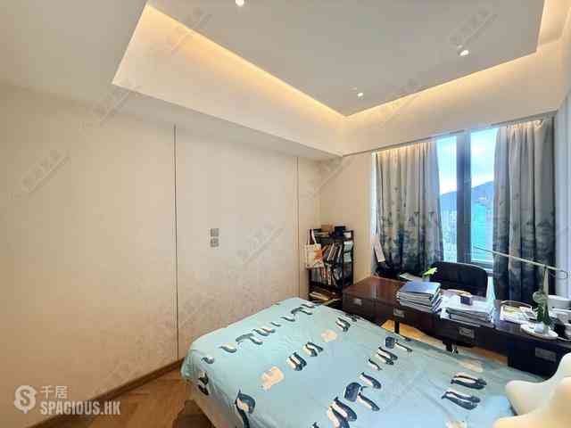 Ap Lei Chau - Marina South Block 1 07