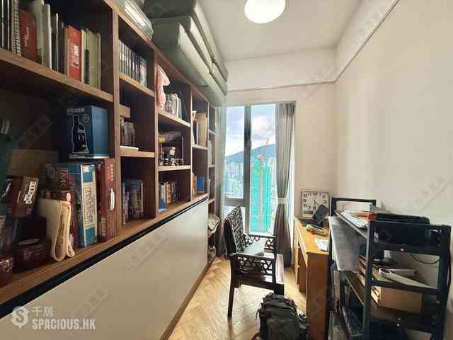Ap Lei Chau - Marina South Block 1 08