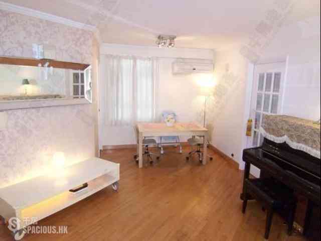 Mid Levels Central - Goldwin Heights 05