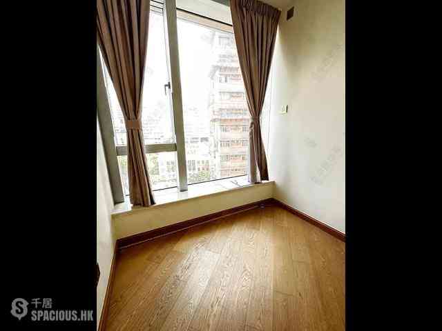 Sai Ying Pun - 63, Pokfulam Emerald House (Tower 2) 01