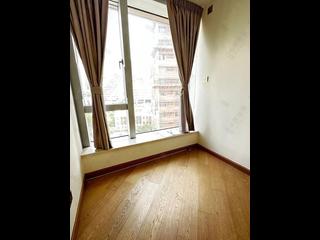 Sai Ying Pun - 63, Pokfulam Emerald House (Tower 2) 03