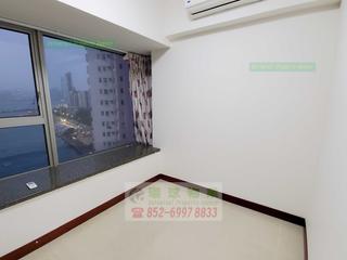 Kennedy Town - The Merton Tower 1 03