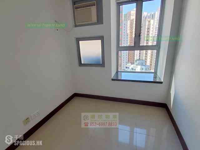 Kennedy Town - The Merton Tower 1 05