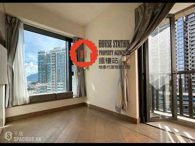 Tseung Kwan O - The Wings Ocean Wings Block 6A 01
