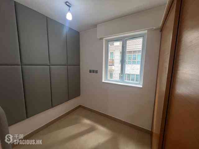 Wan Chai - Galway Court 04