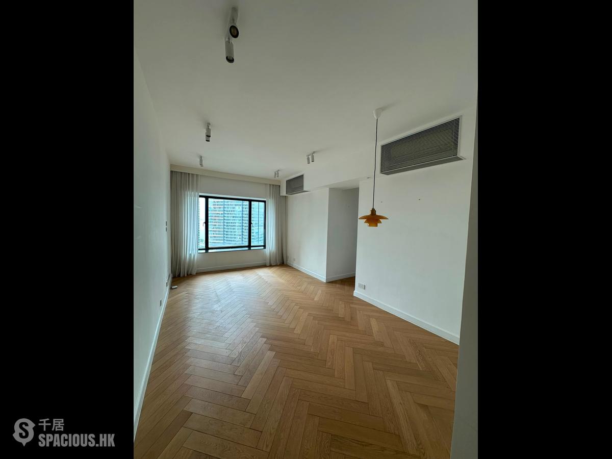 West Kowloon - Sorrento 01