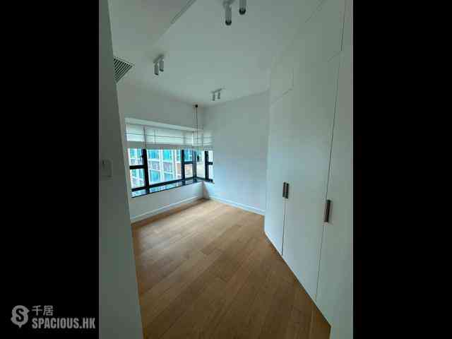 West Kowloon - Sorrento 10