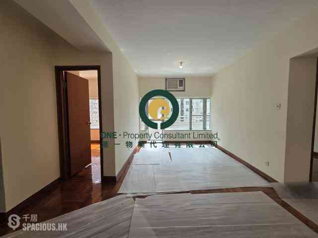 Sai Ying Pun - Lechler Court 01