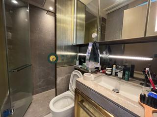 Sai Ying Pun - King's Hill 04