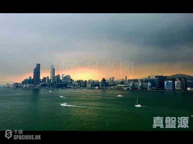 Fortress Hill - Harbour Glory 01