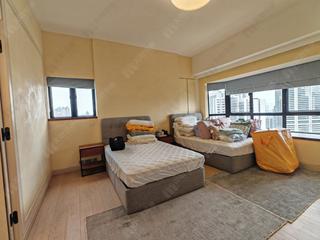 Mid Levels East - Bowen Place 07