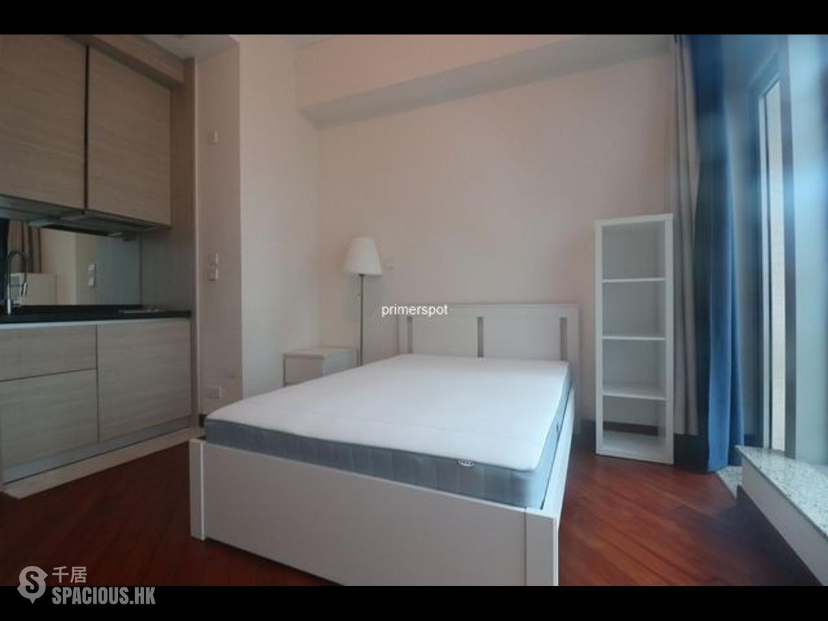Wan Chai - The Avenue Phase 2 01