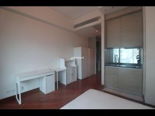 Wan Chai - The Avenue Phase 2 02
