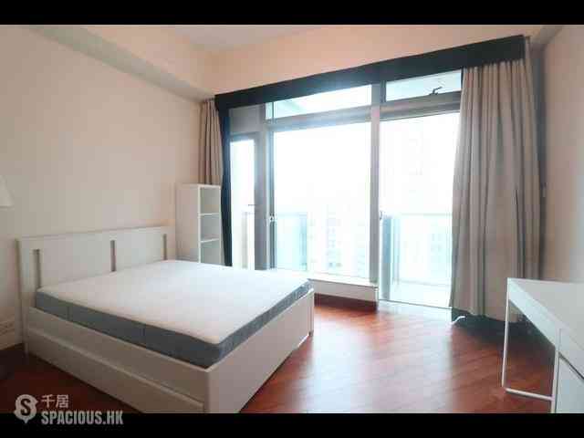 Wan Chai - The Avenue Phase 2 06