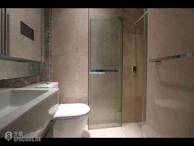Wan Chai - The Avenue Phase 2 07