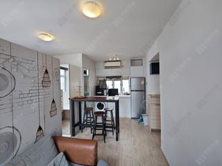 Sai Ying Pun - Fook Moon Building 04