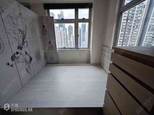 Sai Ying Pun - Fook Moon Building 08