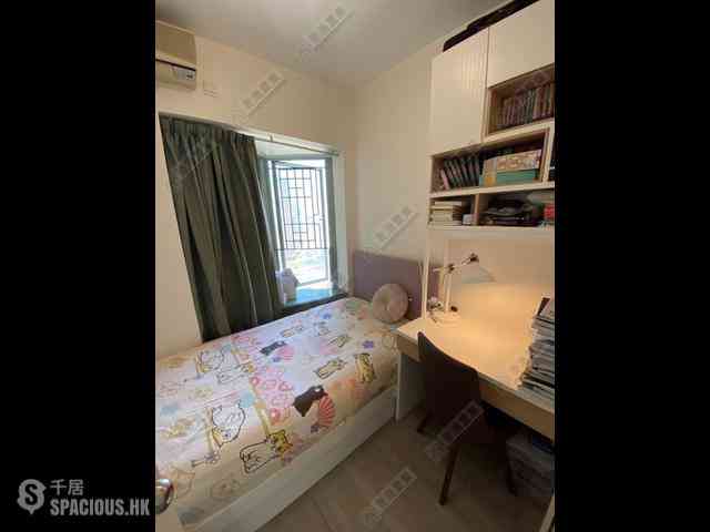 Tsim Sha Tsui - The Victoria Towers 10