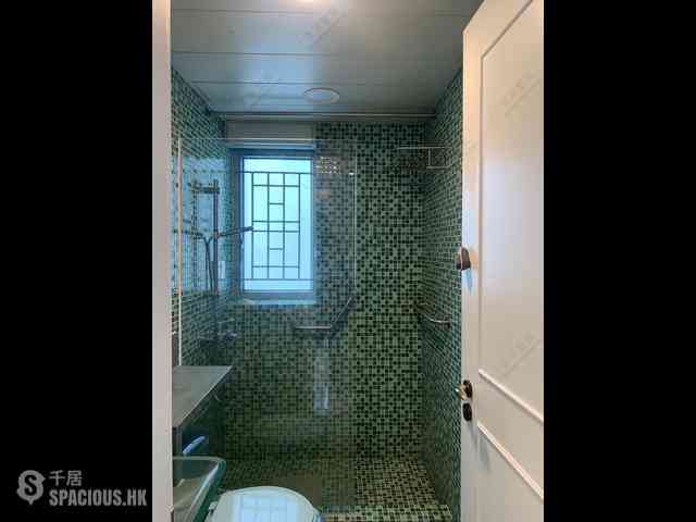 Tsim Sha Tsui - The Victoria Towers 12