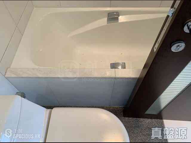 West Kowloon - The Harbourside Block 1 18