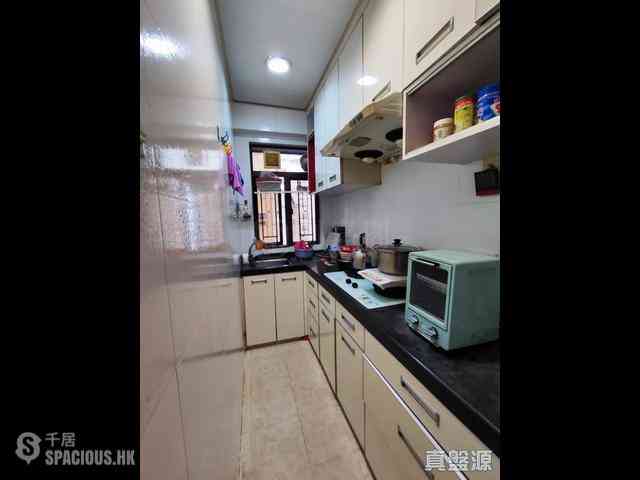 Sai Ying Pun - True Light Building 06
