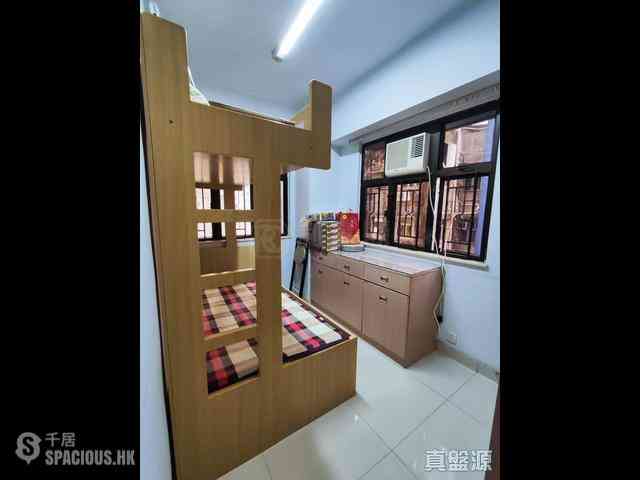 Sai Ying Pun - True Light Building 04