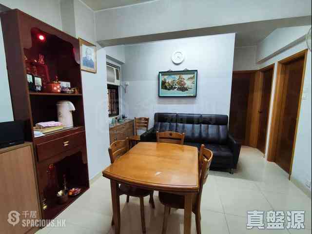 Sai Ying Pun - True Light Building 01