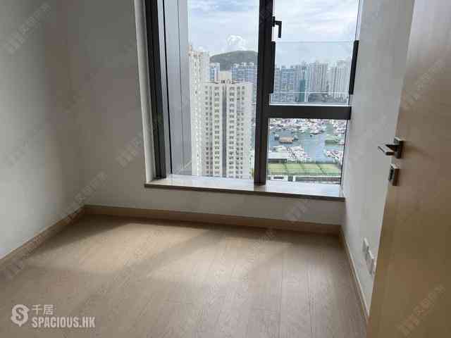 Wong Chuk Hang - The Southside Phase 2 La Marina 04