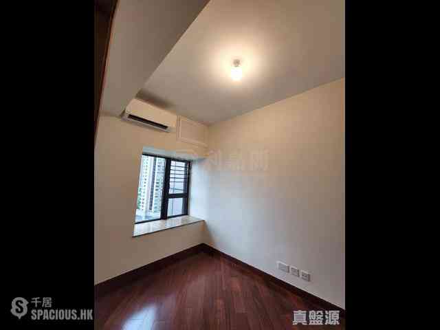 West Kowloon - The Arch Sun Tower (Block 1A) 07