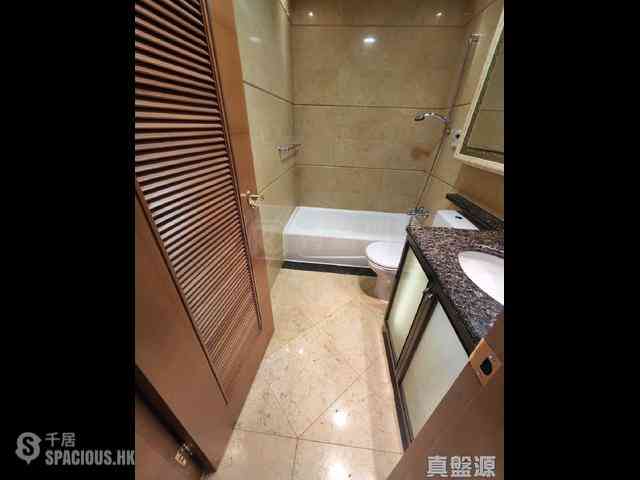 West Kowloon - The Arch Sun Tower (Block 1A) 10