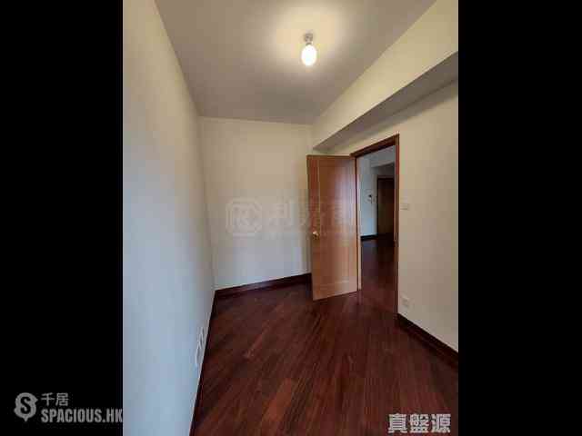 West Kowloon - The Arch Sun Tower (Block 1A) 08