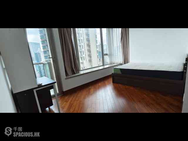 Wan Chai - The Avenue 06