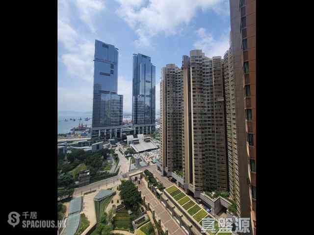 West Kowloon - The Arch Moon Tower (Block 2A) 13