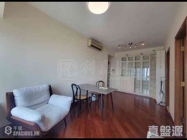 West Kowloon - The Arch Moon Tower (Block 2A) 04