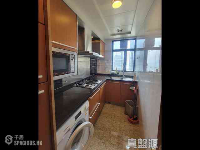 West Kowloon - The Arch Moon Tower (Block 2A) 14
