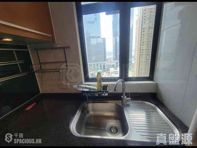 West Kowloon - The Arch Moon Tower (Block 2A) 15