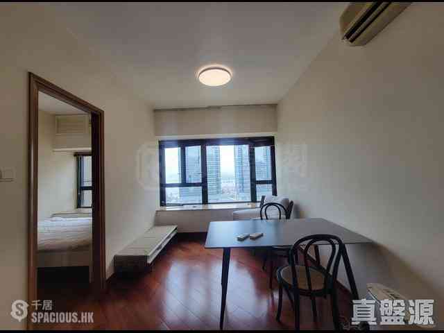 West Kowloon - The Arch Moon Tower (Block 2A) 01