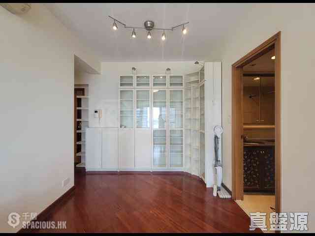 West Kowloon - The Arch Moon Tower (Block 2A) 07