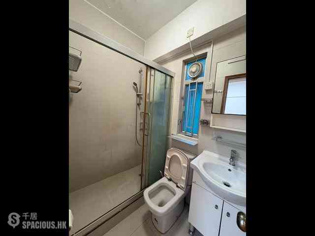 Wan Chai - Tonnochy Towers Block B 10
