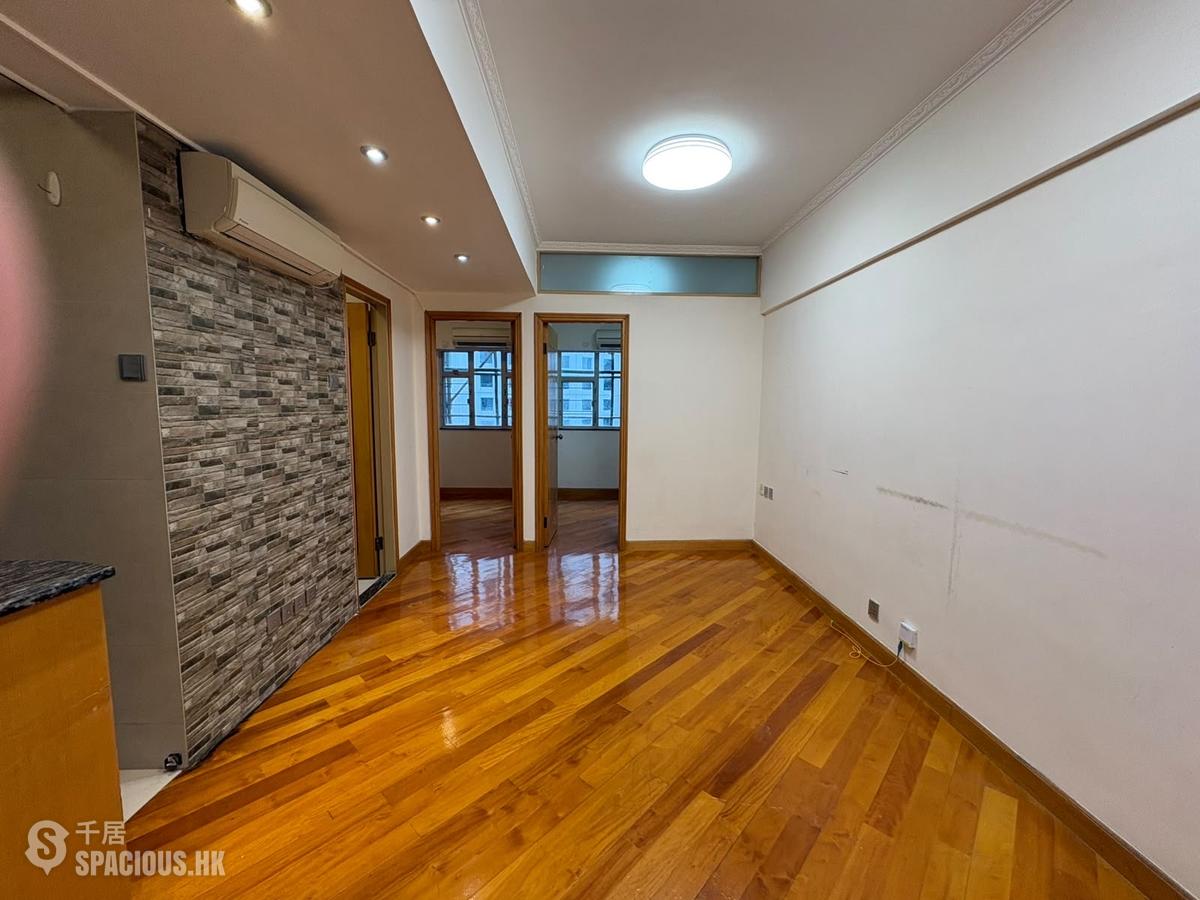 Wan Chai - Tonnochy Towers Block B 01