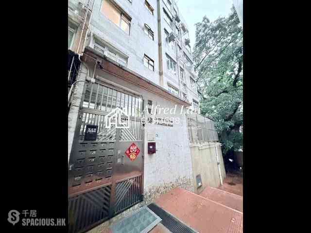 Sai Ying Pun - Chung Yin Court 16