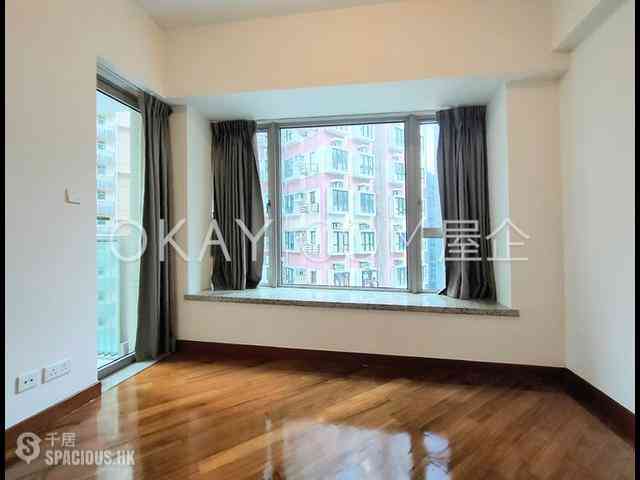 Wan Chai - The Avenue 05