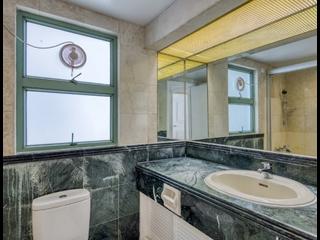 Mid Levels Central - Goldwin Heights 04