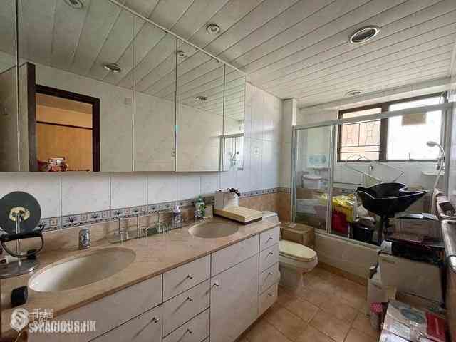 Mid Levels West - Kingsland Court 03
