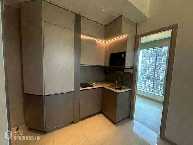 Sai Ying Pun - Upper Manor 01