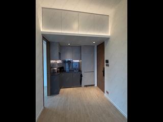 Sai Ying Pun - Des Voeux W Residence 04