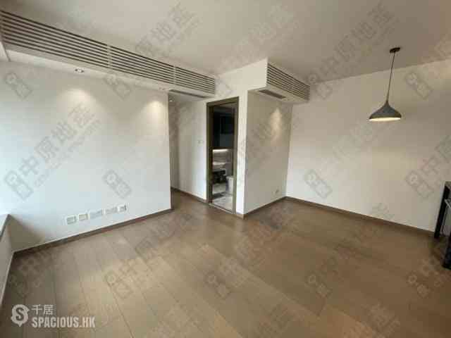 Soho - Centrepoint 02