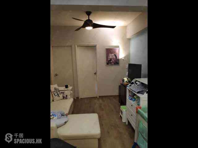 Sai Ying Pun - Tak Tung House 05