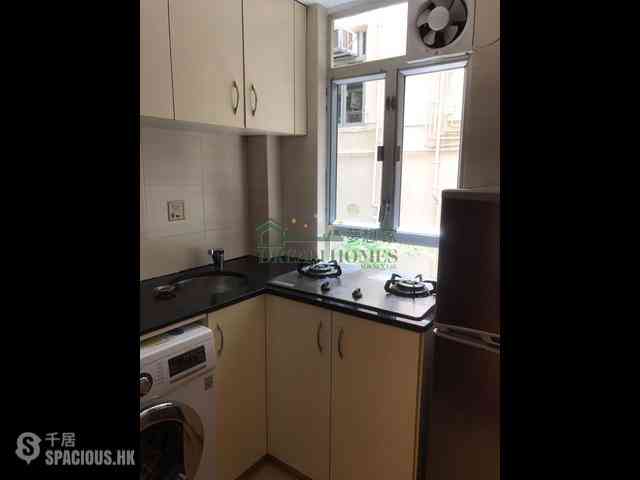 Sai Ying Pun - Chung Yin Court 02
